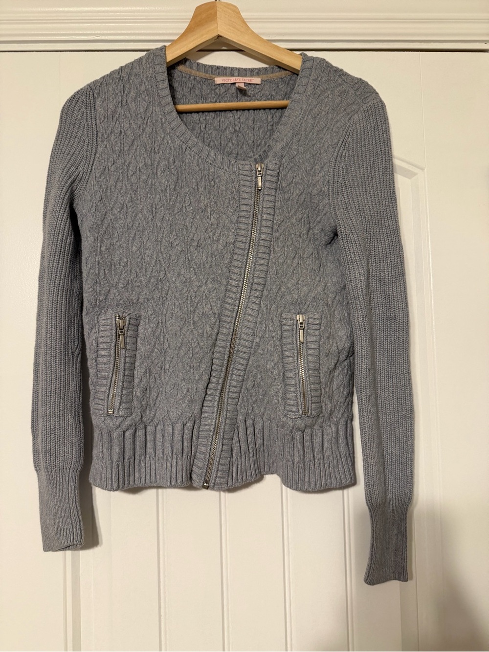 EUC Victorias Secret zip up sweater